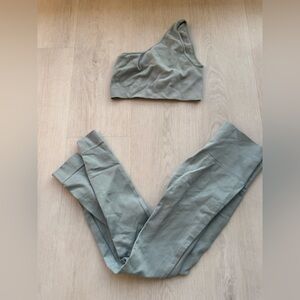 SET Active Olive Leggings and Top